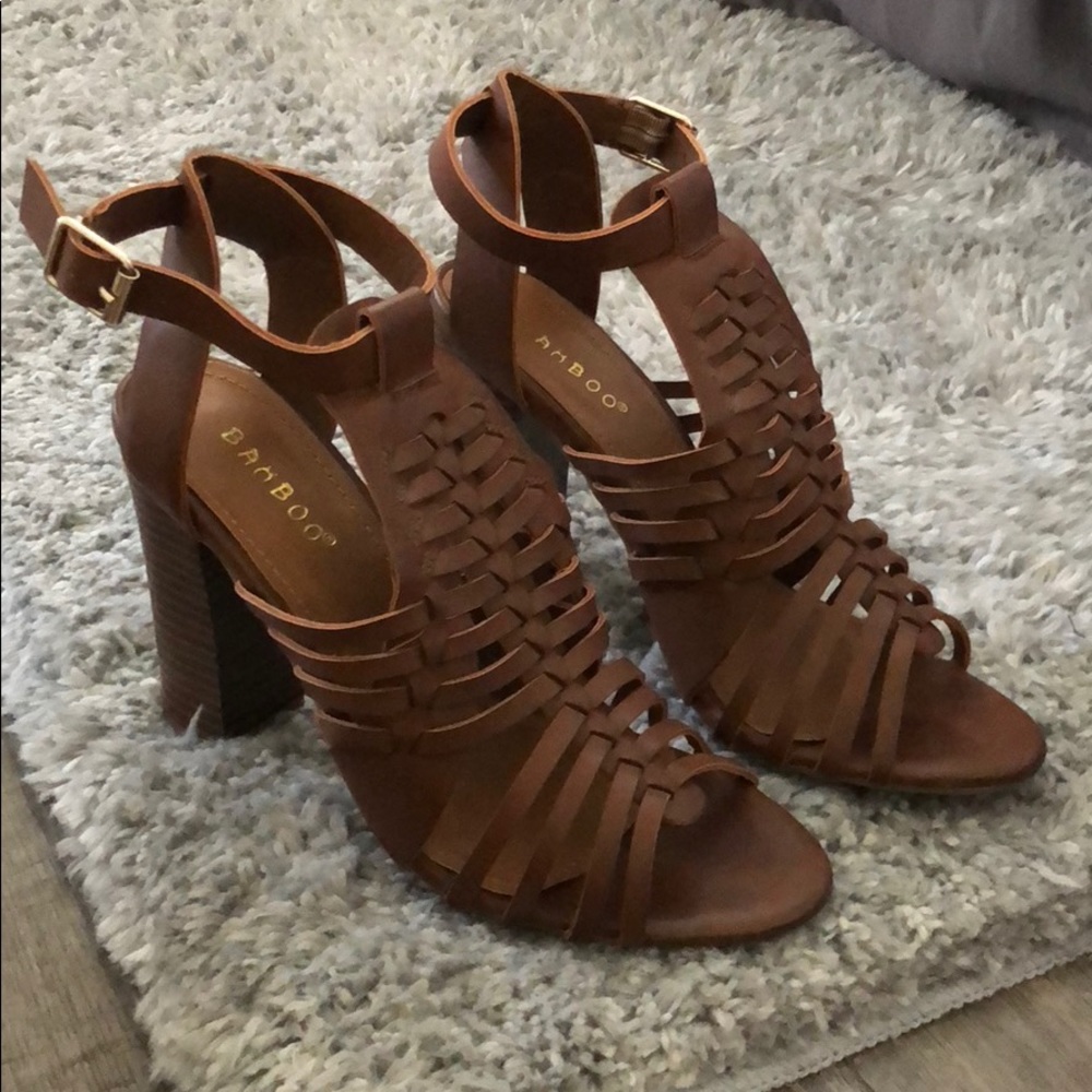 Super cute casual heels